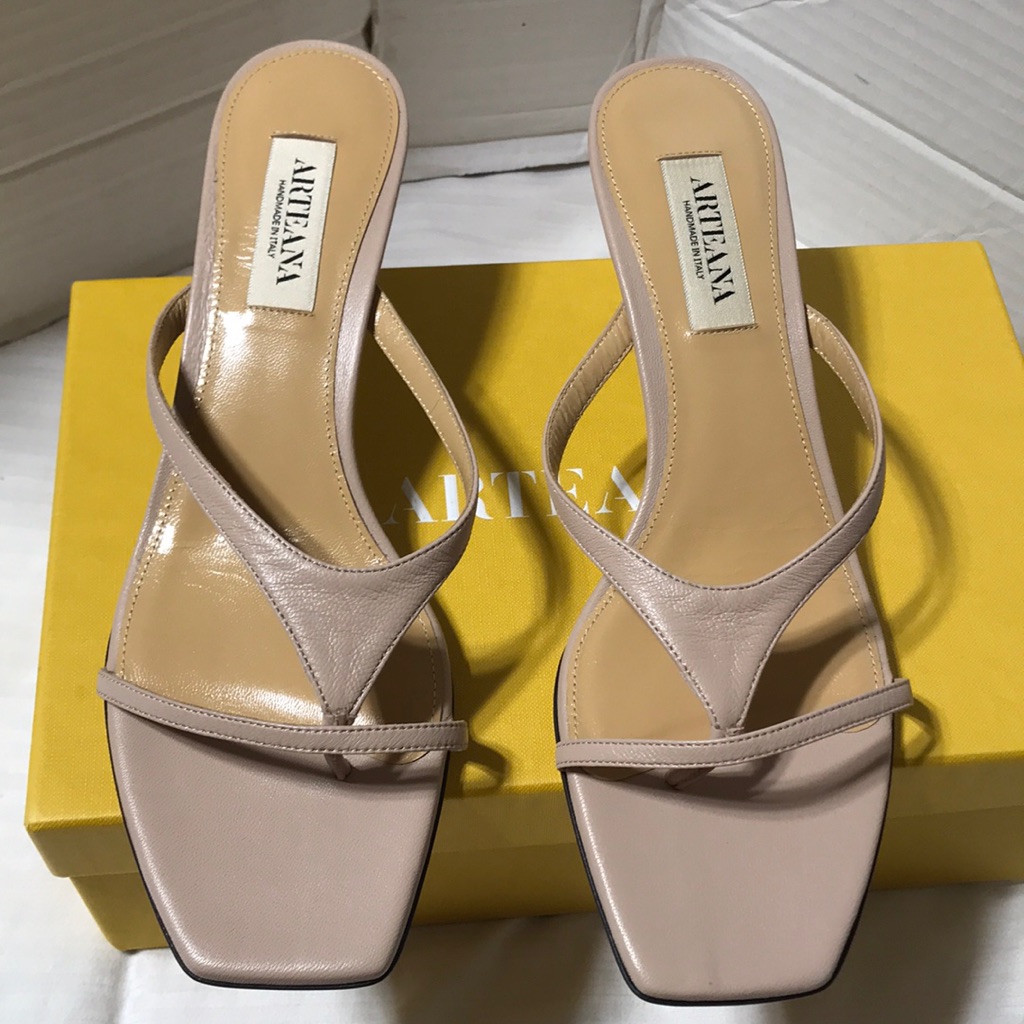 Arteana La Villette Kitten Heels Sandals. Cipria Color. Handmade In Italy. Nwt